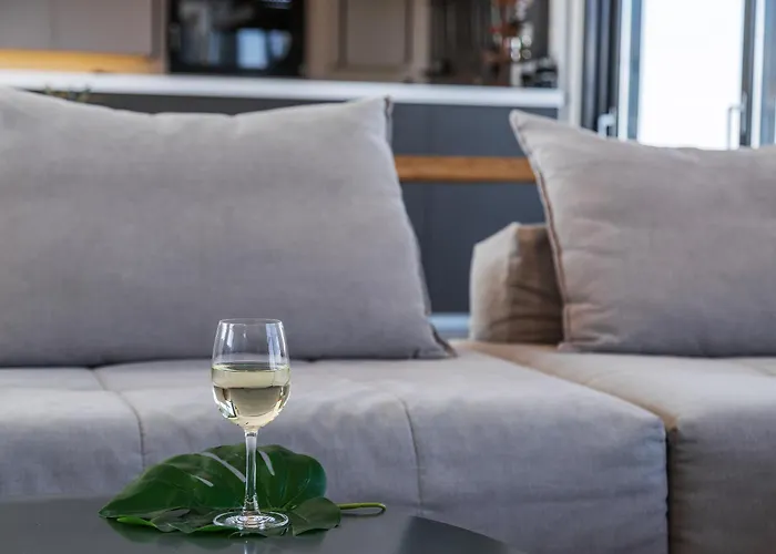 Apollonio 公寓式酒店 Corinth